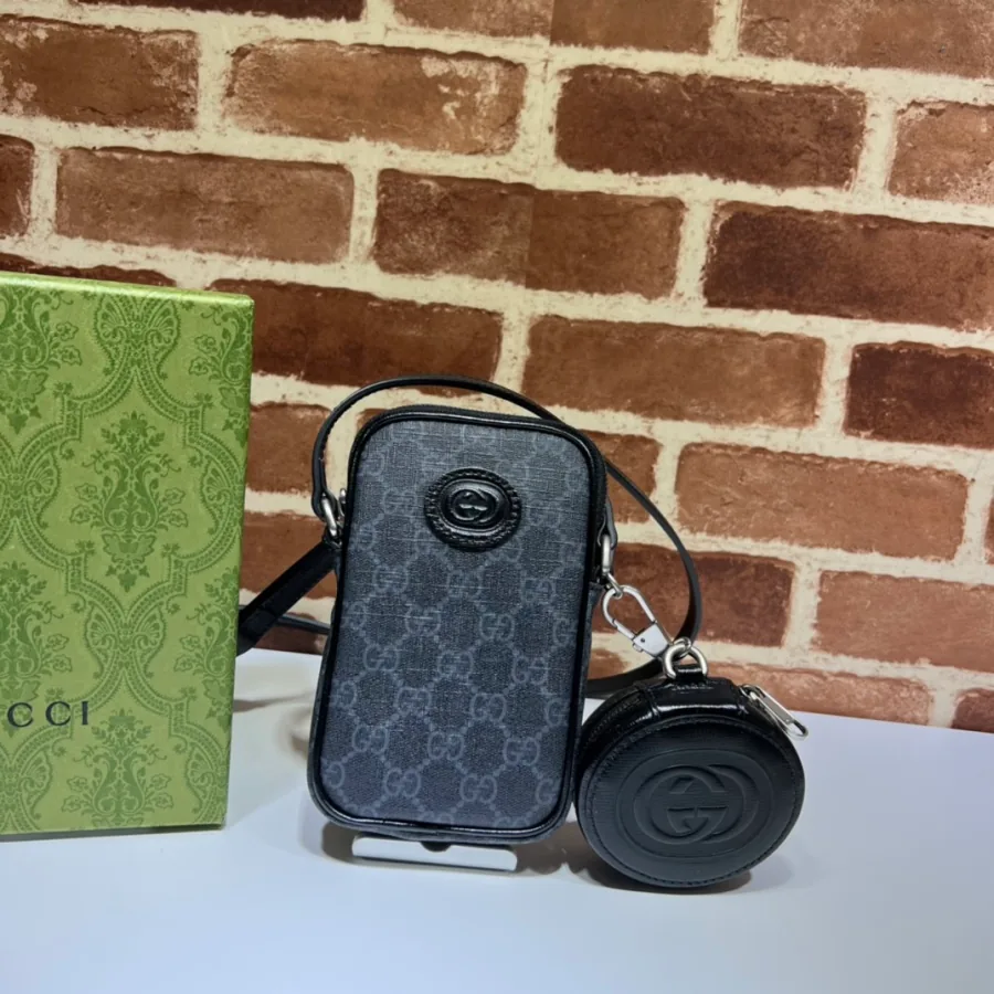 Gucci Marmont compact wallet with vertical shape and quilted chevron detail