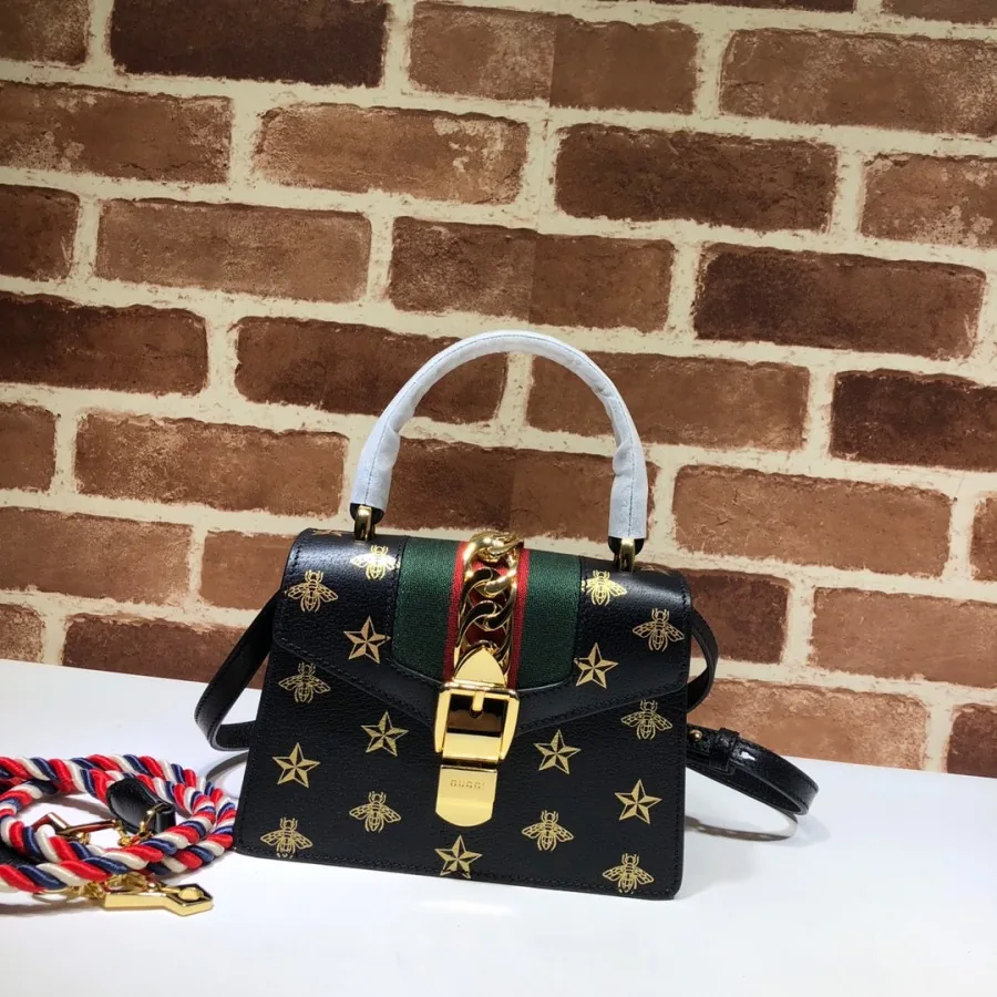 Gucci Marmont small bag with bee embroidery detail on quilted leather